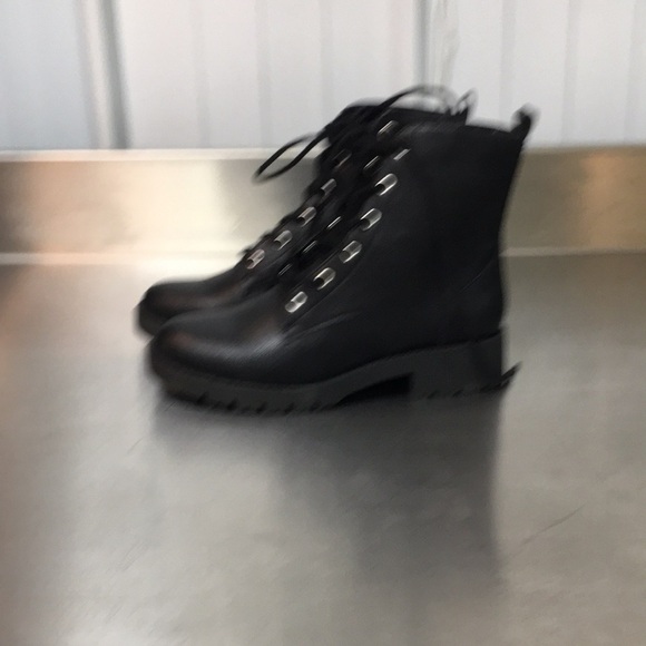 Alfani Bootie Size 5 No Box - Picture 2 of 6